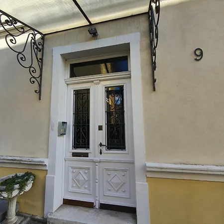 Apartment 3 Bedroom Mozart Opatija