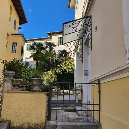 Apartment 3 Bedroom Mozart